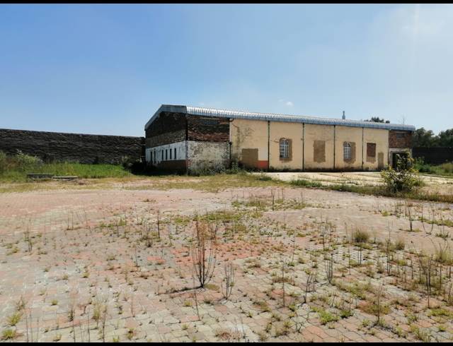 500M² BUILDING TO LET IN WITHOK ESTATE